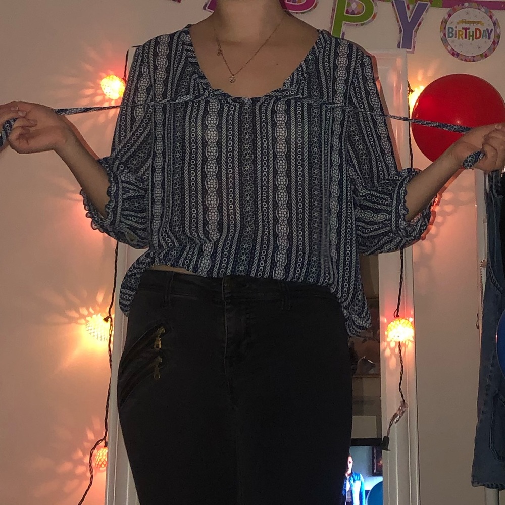 Blouse - Picture 4 of 4